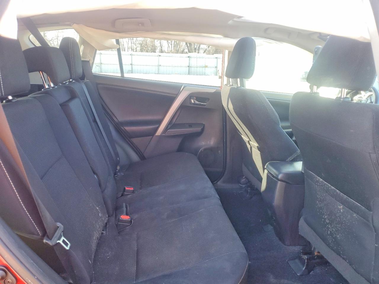 2017 TOYOTA RAV4 XLE photo 11