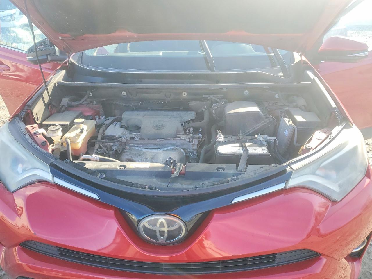 2017 TOYOTA RAV4 XLE photo 12