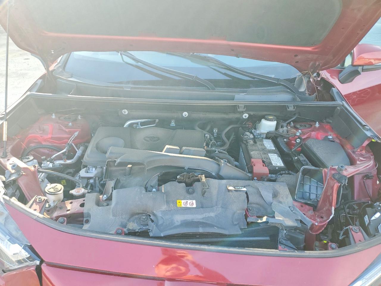 2022 TOYOTA RAV4 XLE photo 12