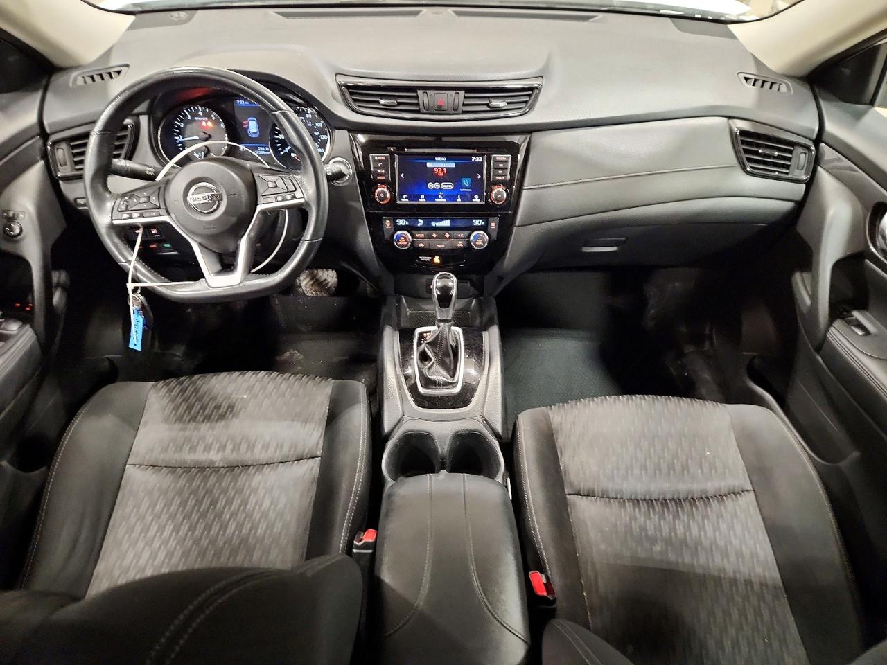 2018 NISSAN ROGUE SV photo 8