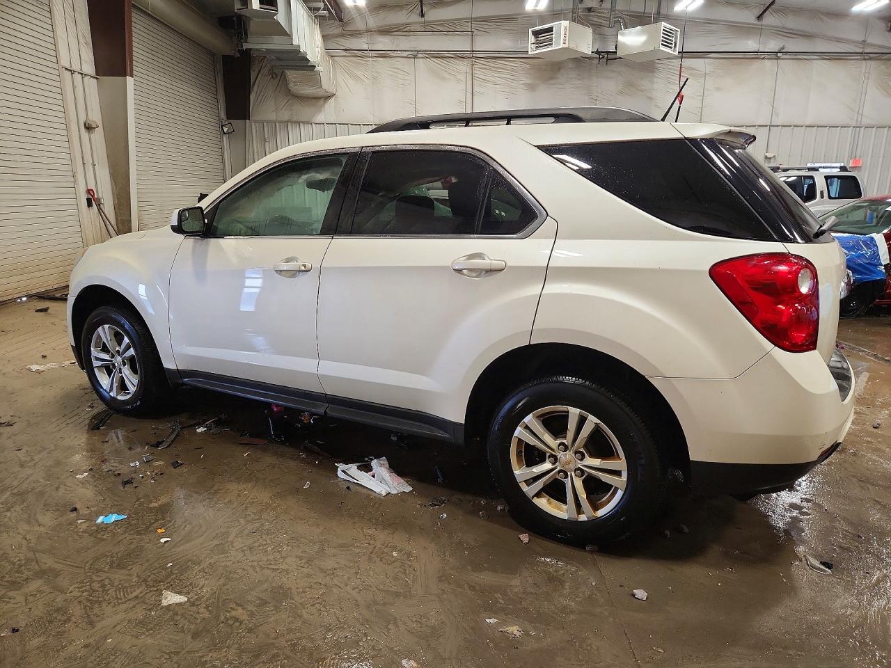 2013 CHEVROLET EQUINOX LT photo 2