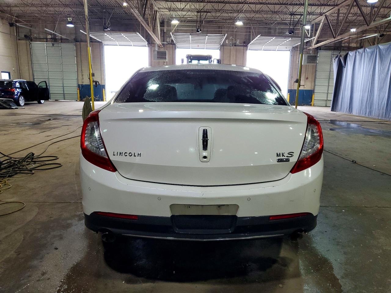 2013 LINCOLN MKS photo 5