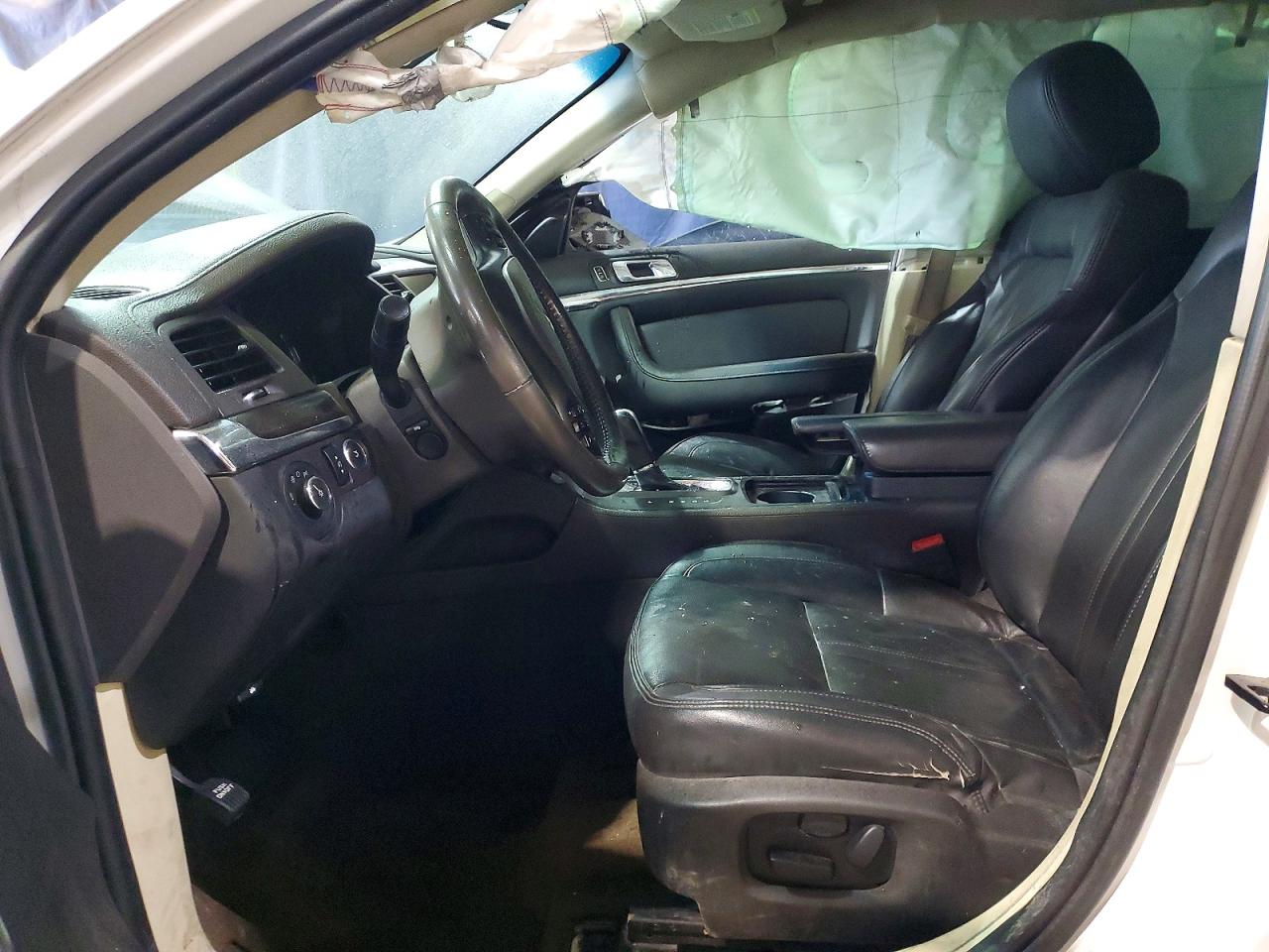 2013 LINCOLN MKS photo 6