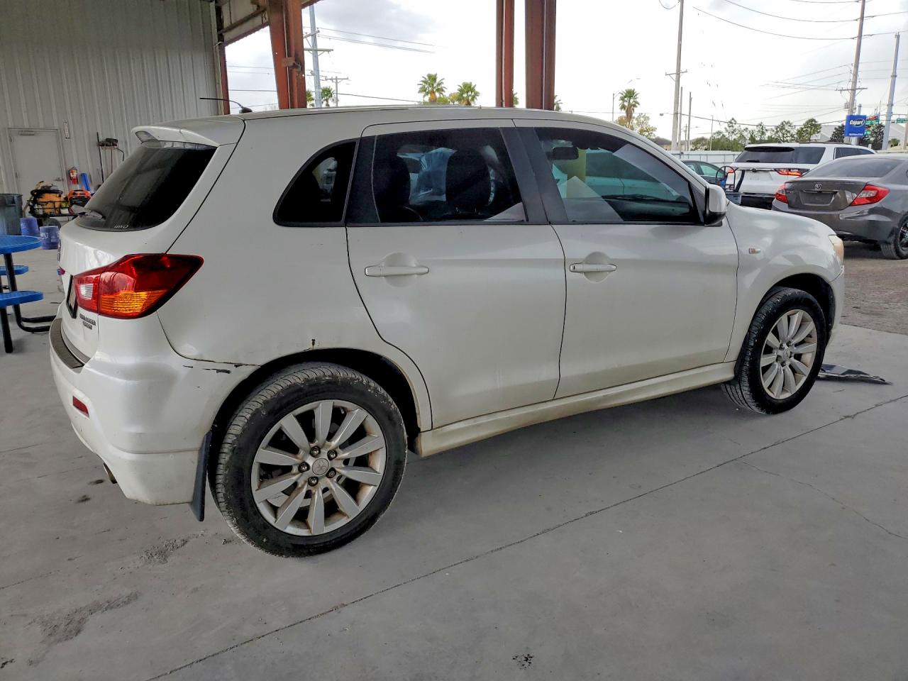 2011 MITSUBISHI OUTLANDER SPORT SE photo 5