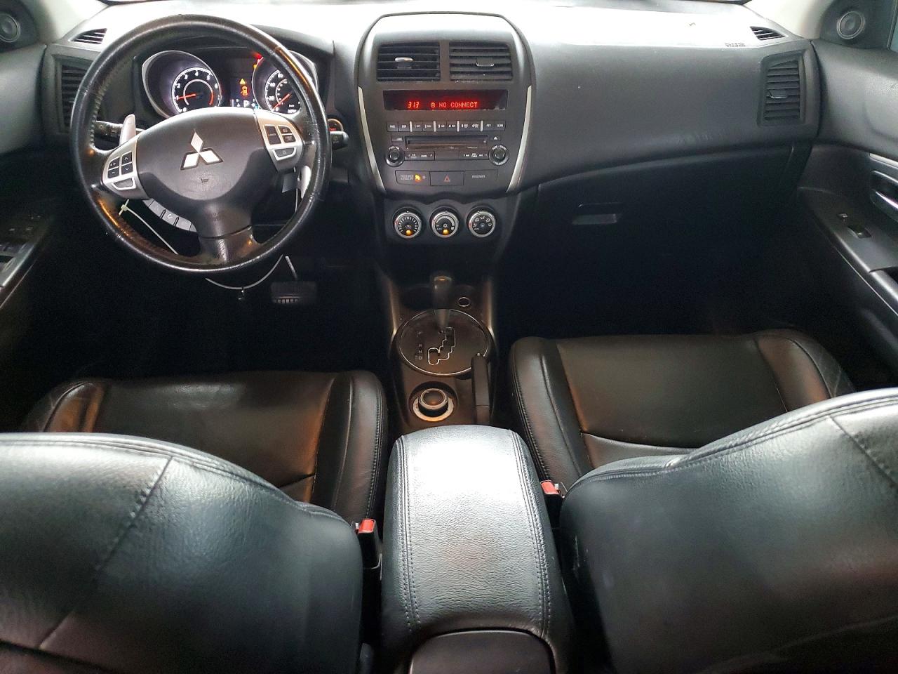 2011 MITSUBISHI OUTLANDER SPORT SE photo 15