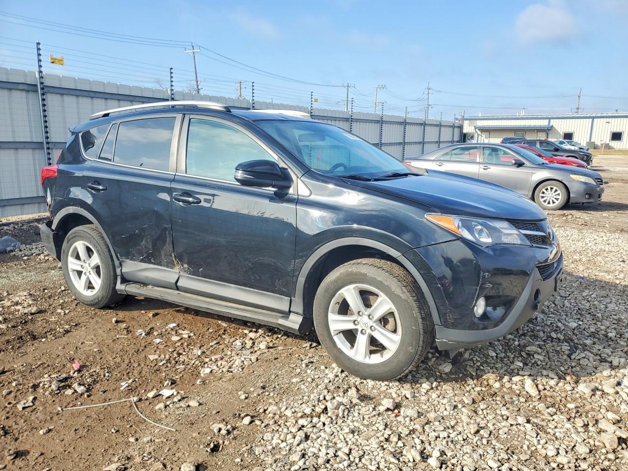 2014 TOYOTA RAV4 XLE photo 7
