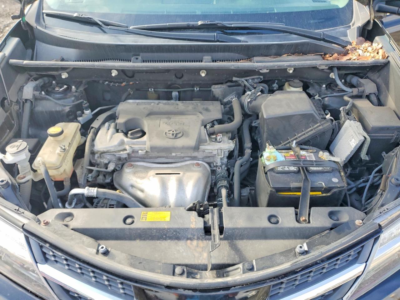 2014 TOYOTA RAV4 XLE photo 23