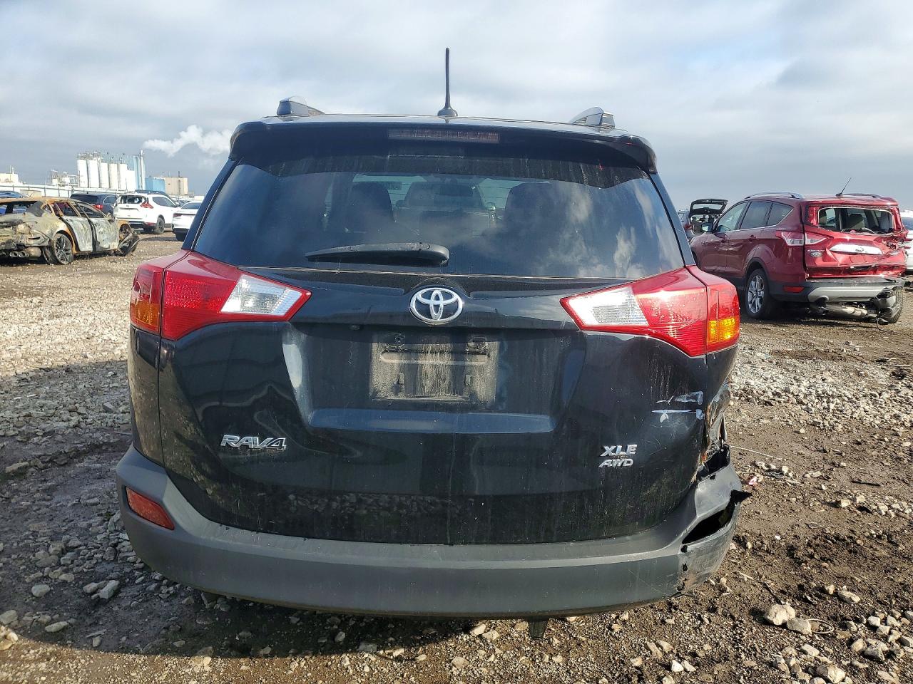 2014 TOYOTA RAV4 XLE photo 11