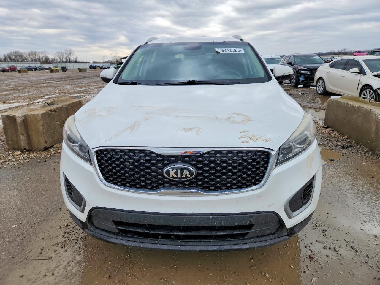 2016 KIA SORENTO LX photo 5