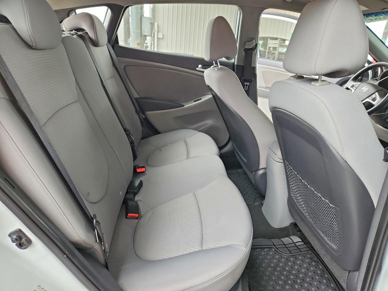 2016 HYUNDAI ACCENT SPORT photo 10