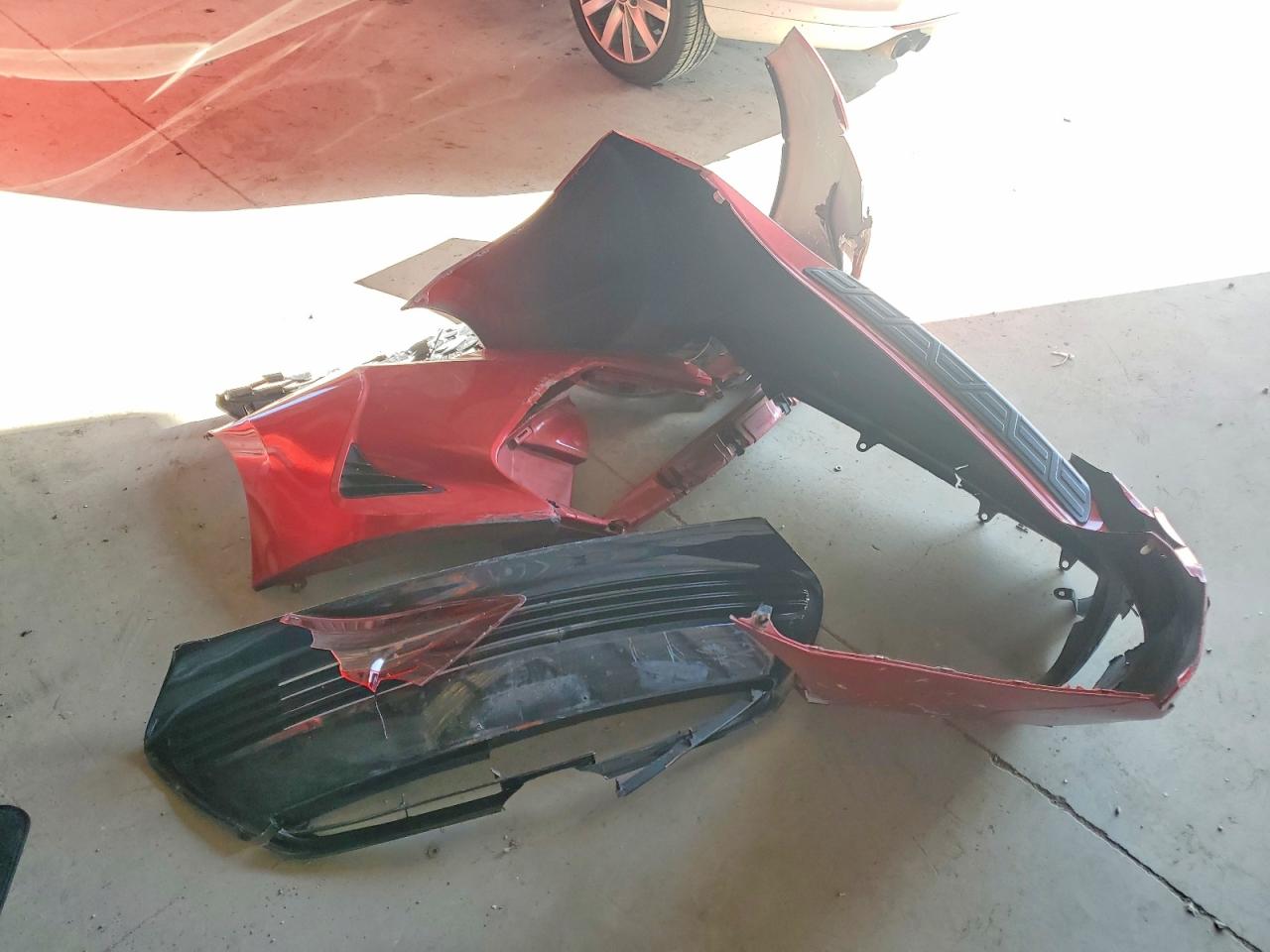 2018 TOYOTA COROLLA LE photo 12