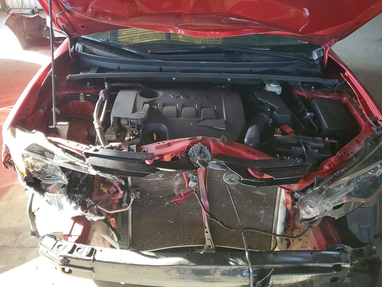 2018 TOYOTA COROLLA LE photo 11