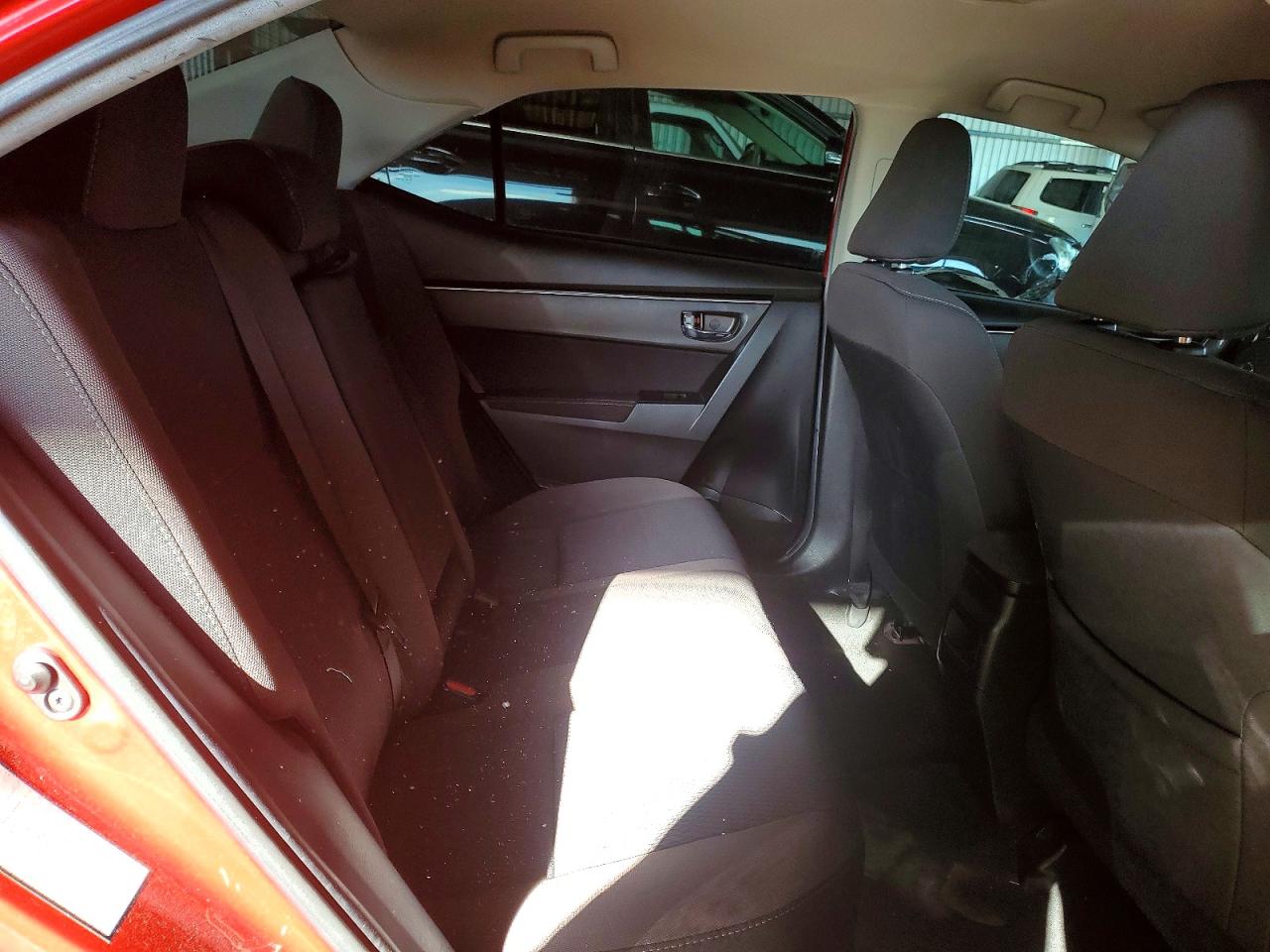 2018 TOYOTA COROLLA LE photo 10