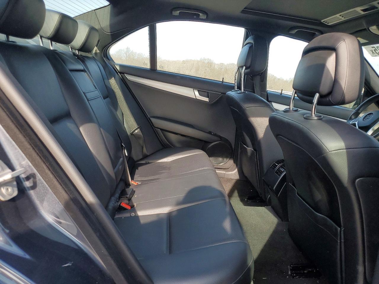 2013 MERCEDES-BENZ C 250 photo 19