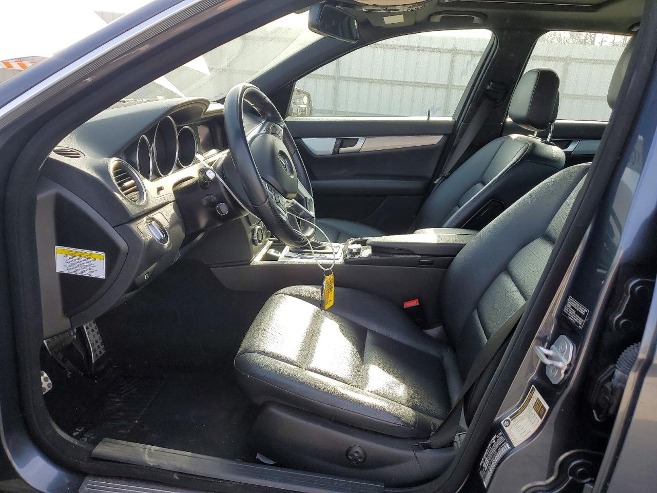 2013 MERCEDES-BENZ C 250 photo 13