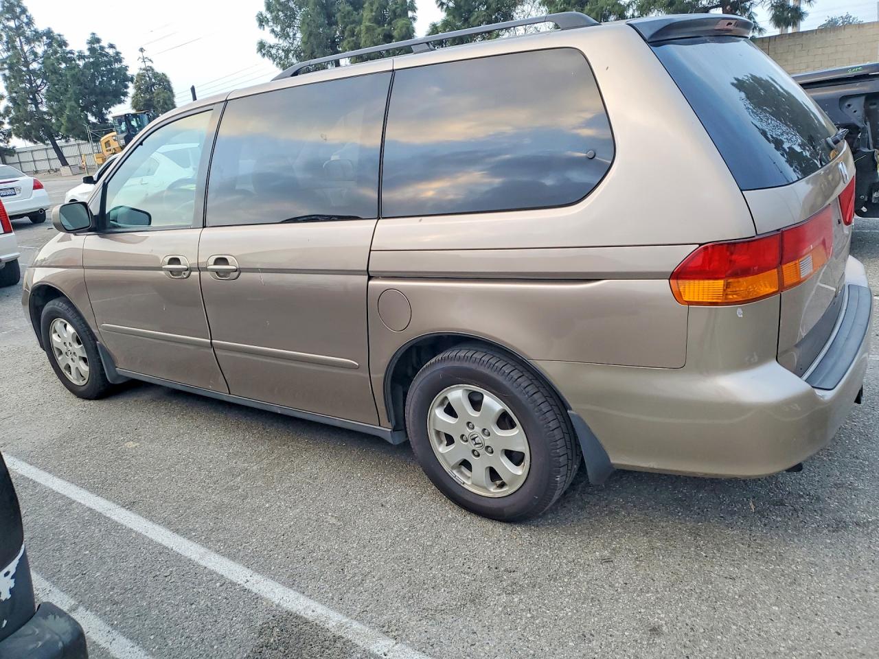 2004 HONDA ODYSSEY EXL photo 2