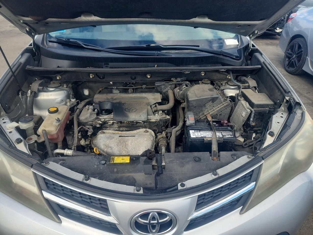 2013 TOYOTA RAV4 LE photo 11