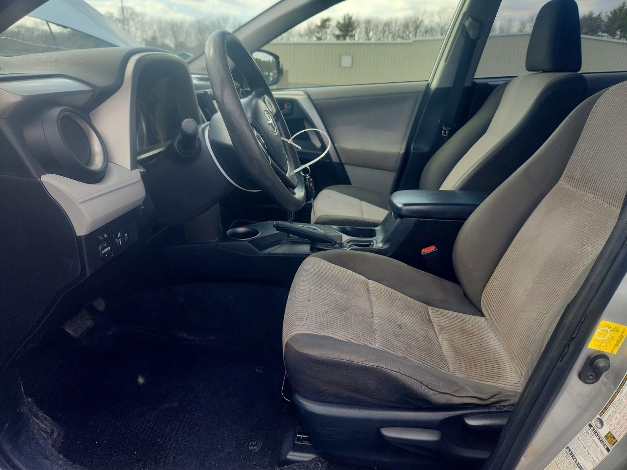 2013 TOYOTA RAV4 LE photo 7