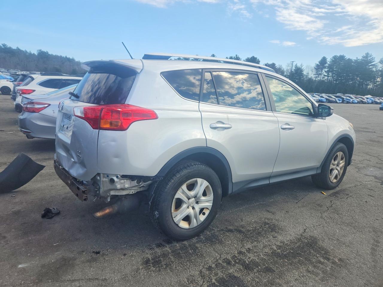 2013 TOYOTA RAV4 LE photo 3