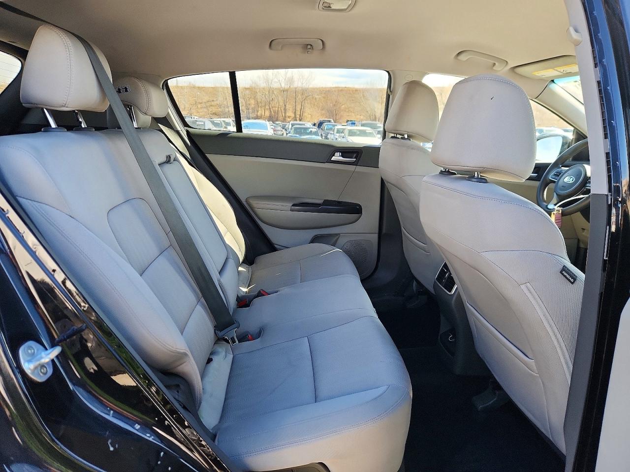 2017 KIA SPORTAGE LX photo 21