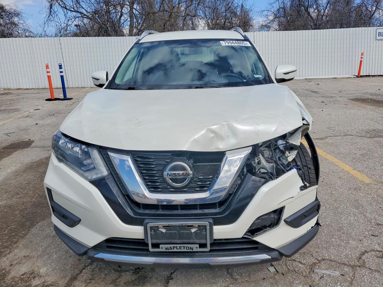 2018 NISSAN ROGUE SV photo 9