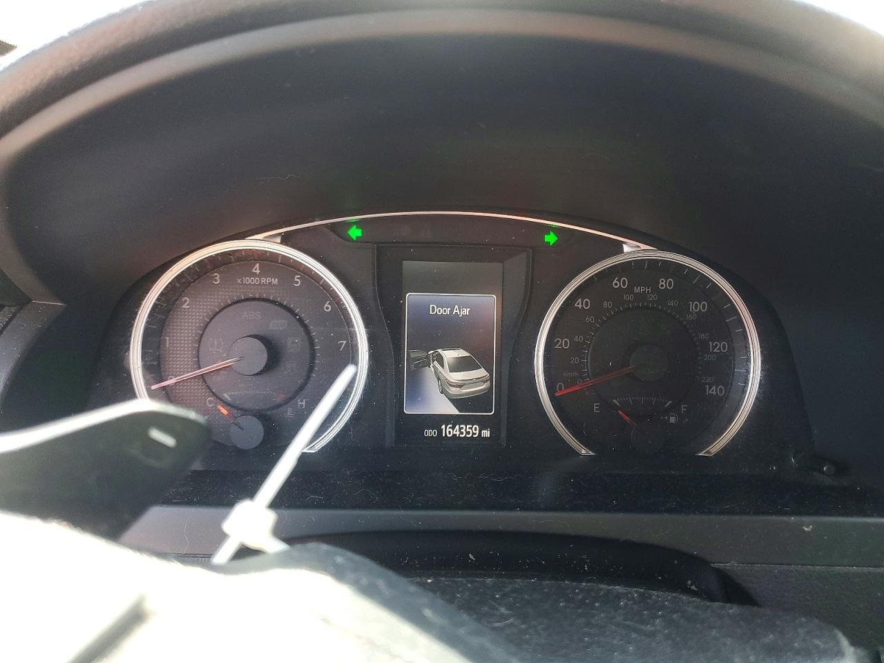 2015 TOYOTA CAMRY SE photo 17