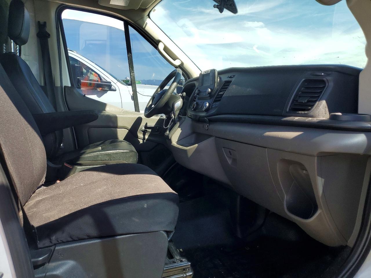 2020 FORD TRANSIT UTILITY / SERVICE TRUCK photo 31