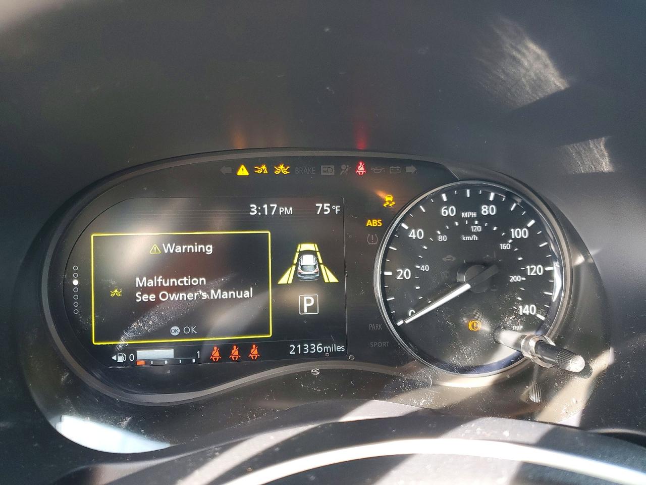 2023 NISSAN KICKS SR photo 17