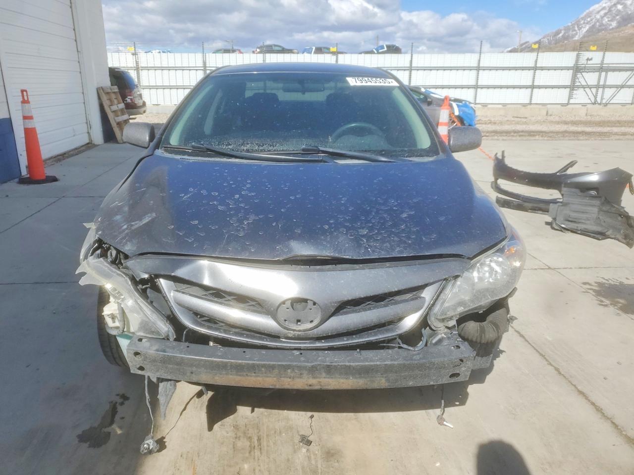 2012 TOYOTA COROLLA S photo 5
