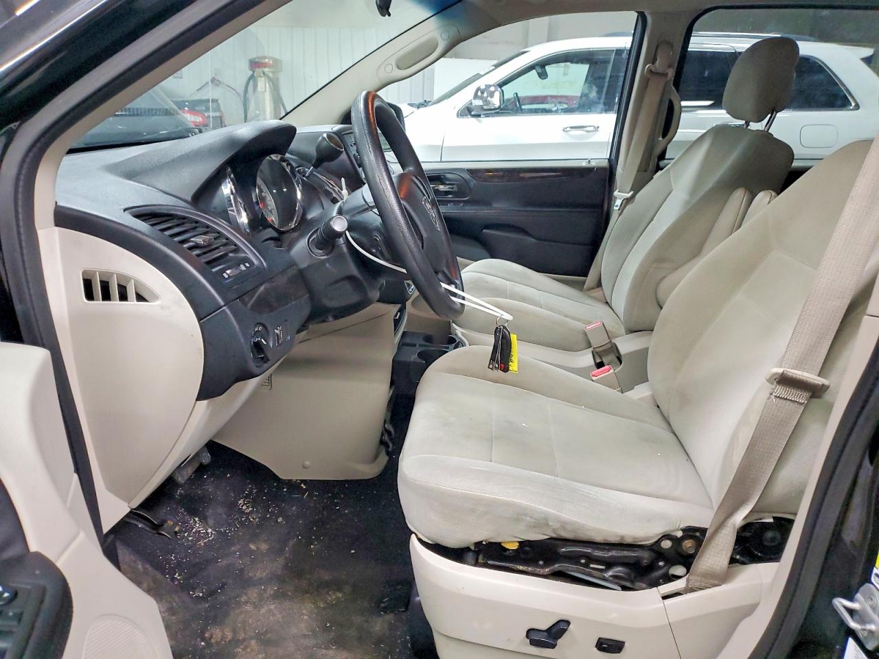 2012 DODGE GRAND CARAVAN SXT photo 19