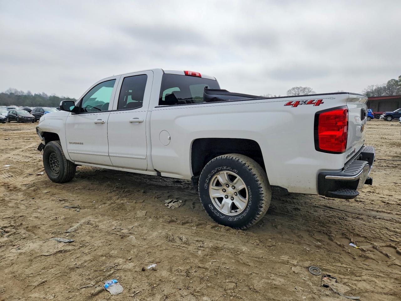 2018 CHEVROLET SILVERADO K1500 LT photo 4