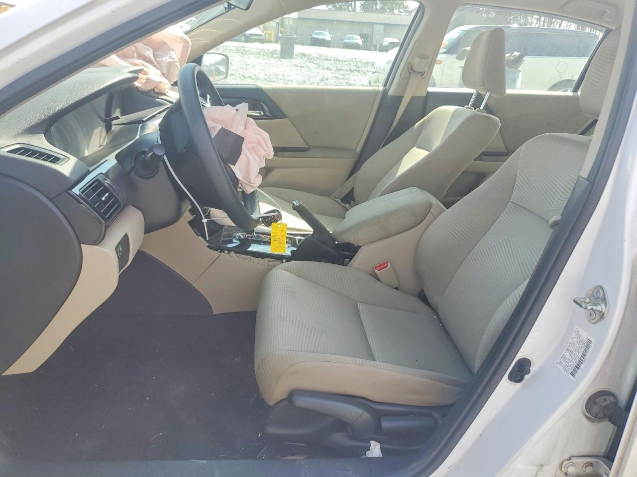 2016 HONDA ACCORD LX photo 13