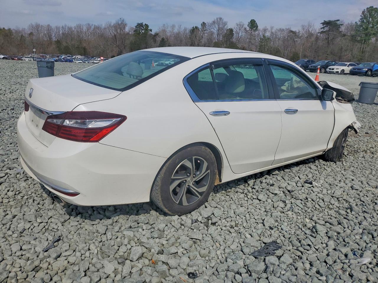 2016 HONDA ACCORD LX photo 5
