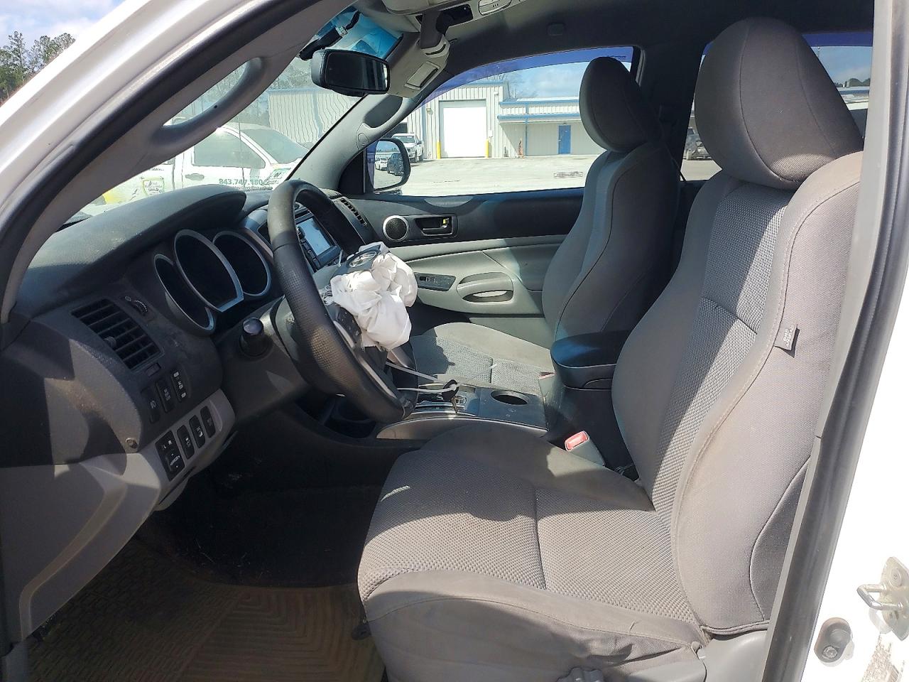 2013 TOYOTA TACOMA V6 photo 19