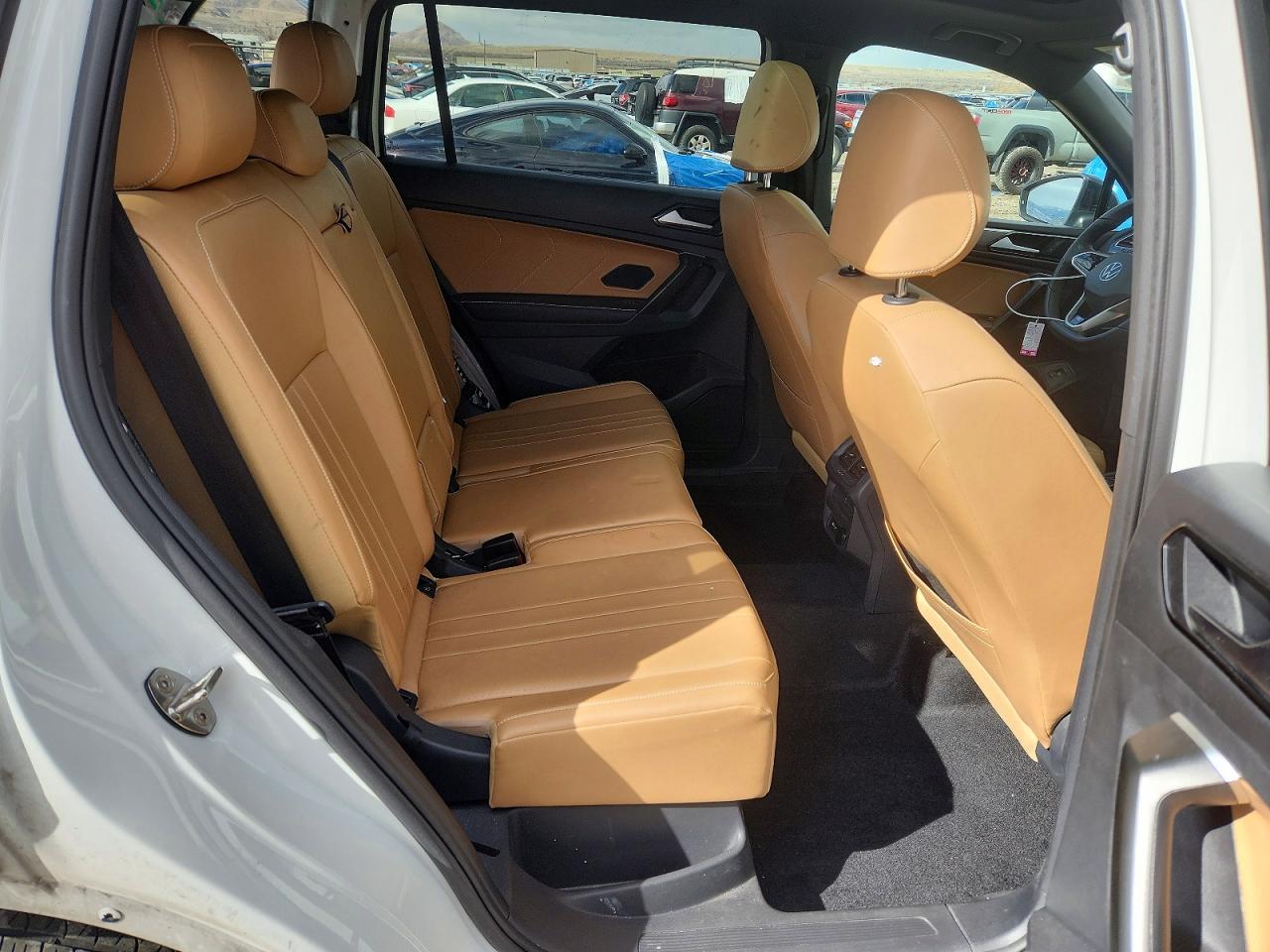 2024 VOLKSWAGEN TIGUAN SE R-LINE BLACK photo 11