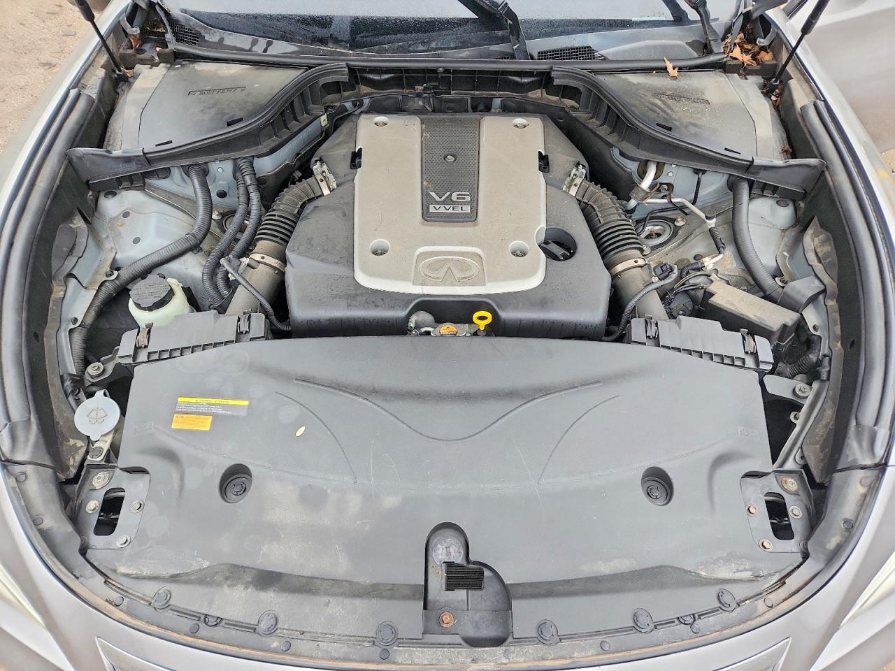 2012 INFINITI M37 X photo 21