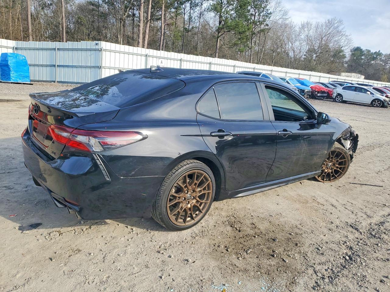 2023 TOYOTA CAMRY SE NIGHTSHADE photo 5