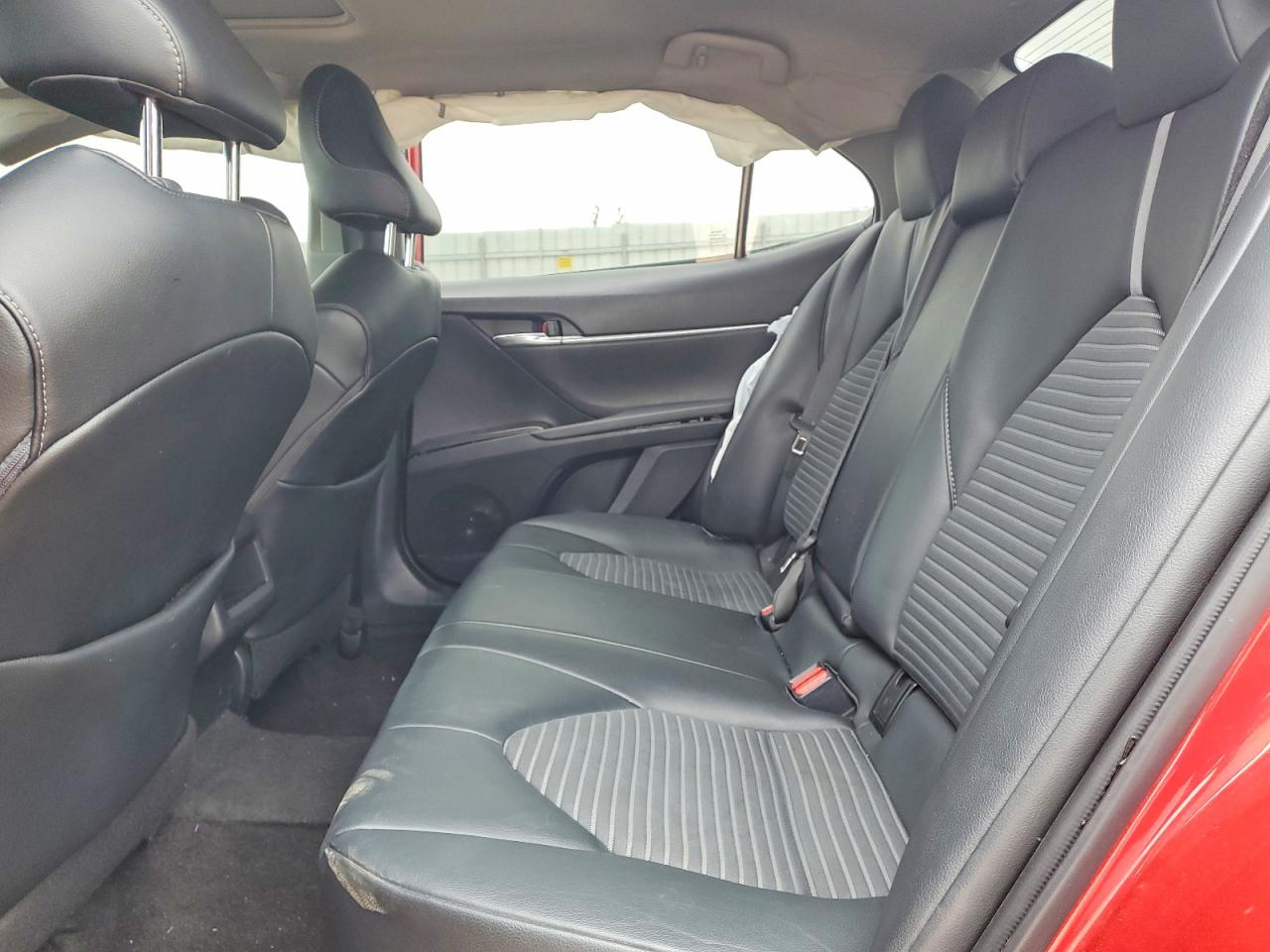2021 TOYOTA CAMRY SE photo 19