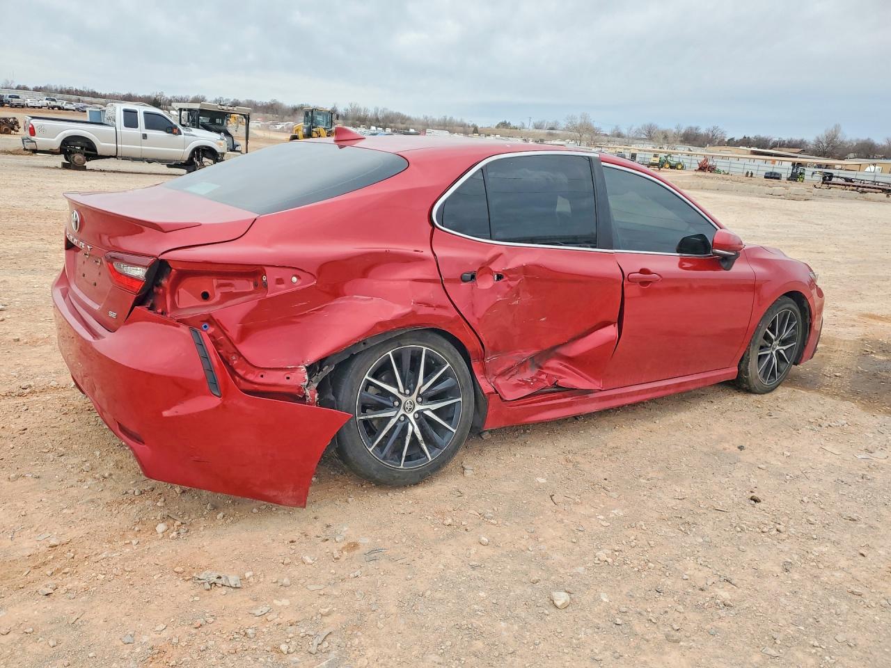 2021 TOYOTA CAMRY SE photo 5