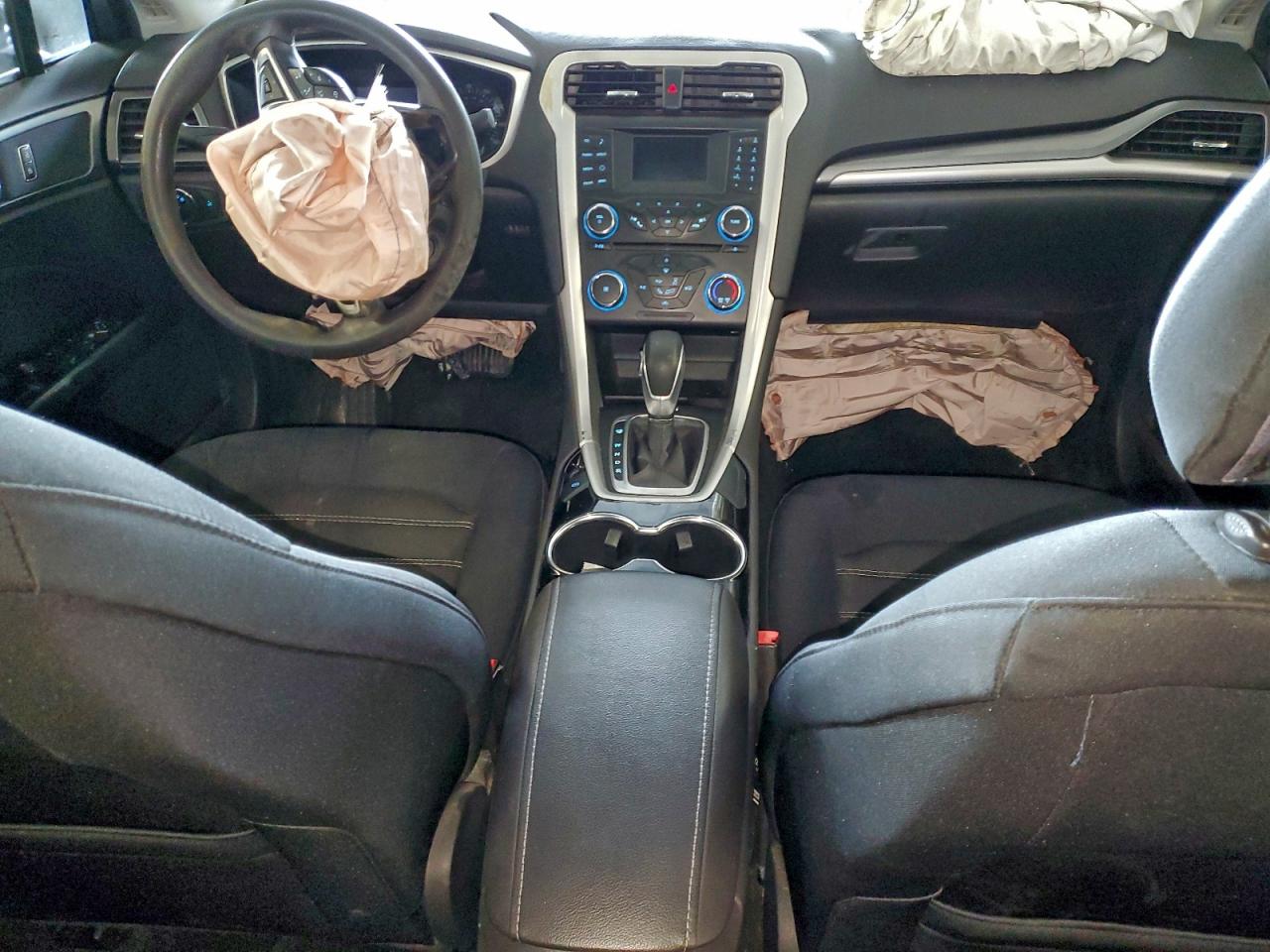 2014 FORD FUSION SE photo 15