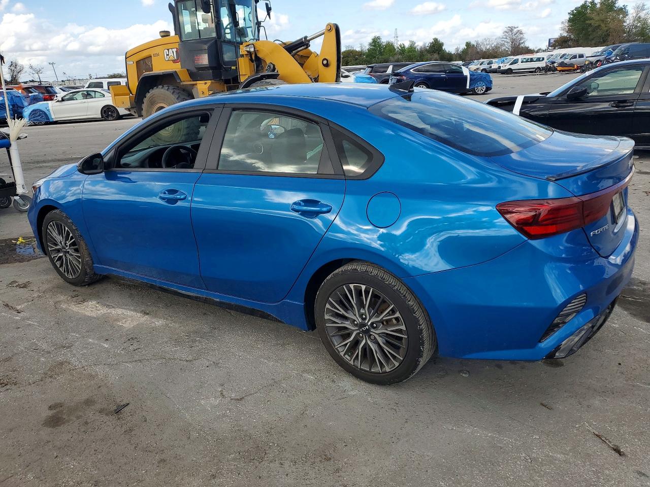 2023 KIA FORTE photo 4
