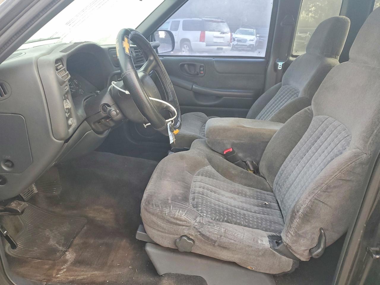 2001 CHEVROLET S TRUCK S10 photo 13