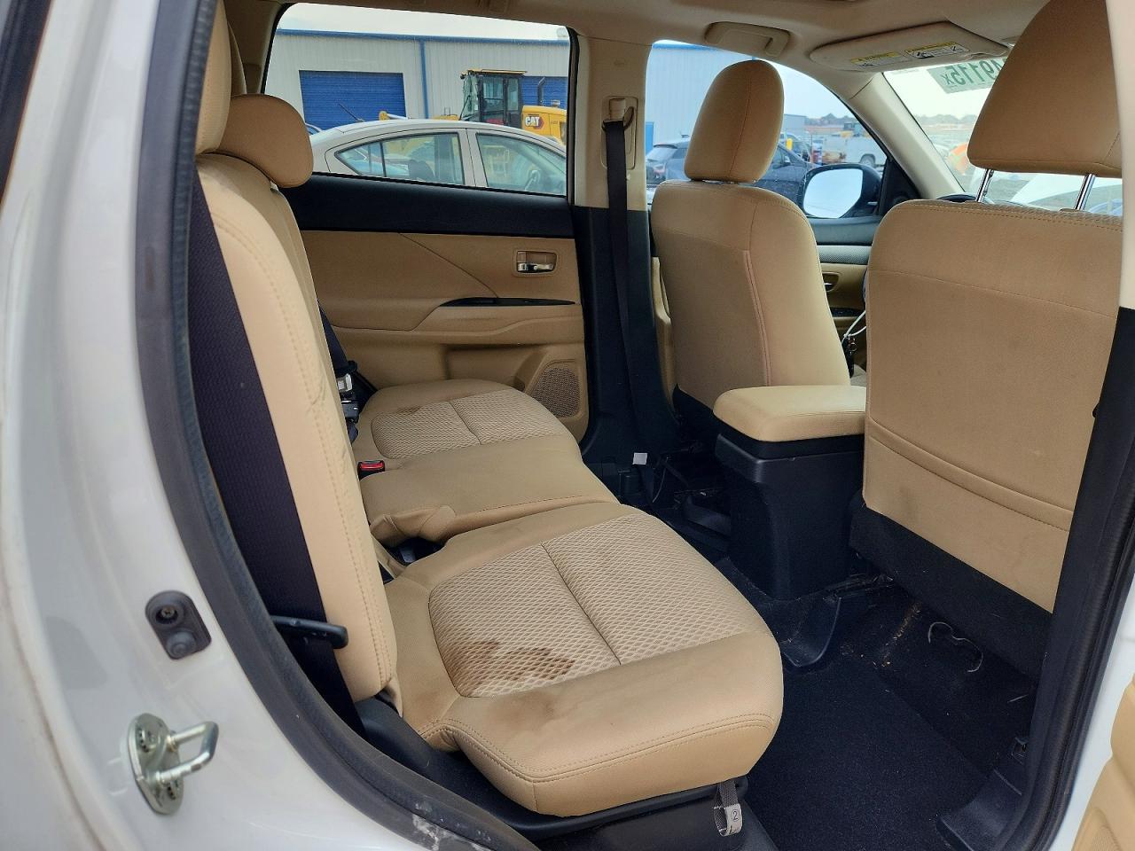 2017 MITSUBISHI OUTLANDER SE photo 11