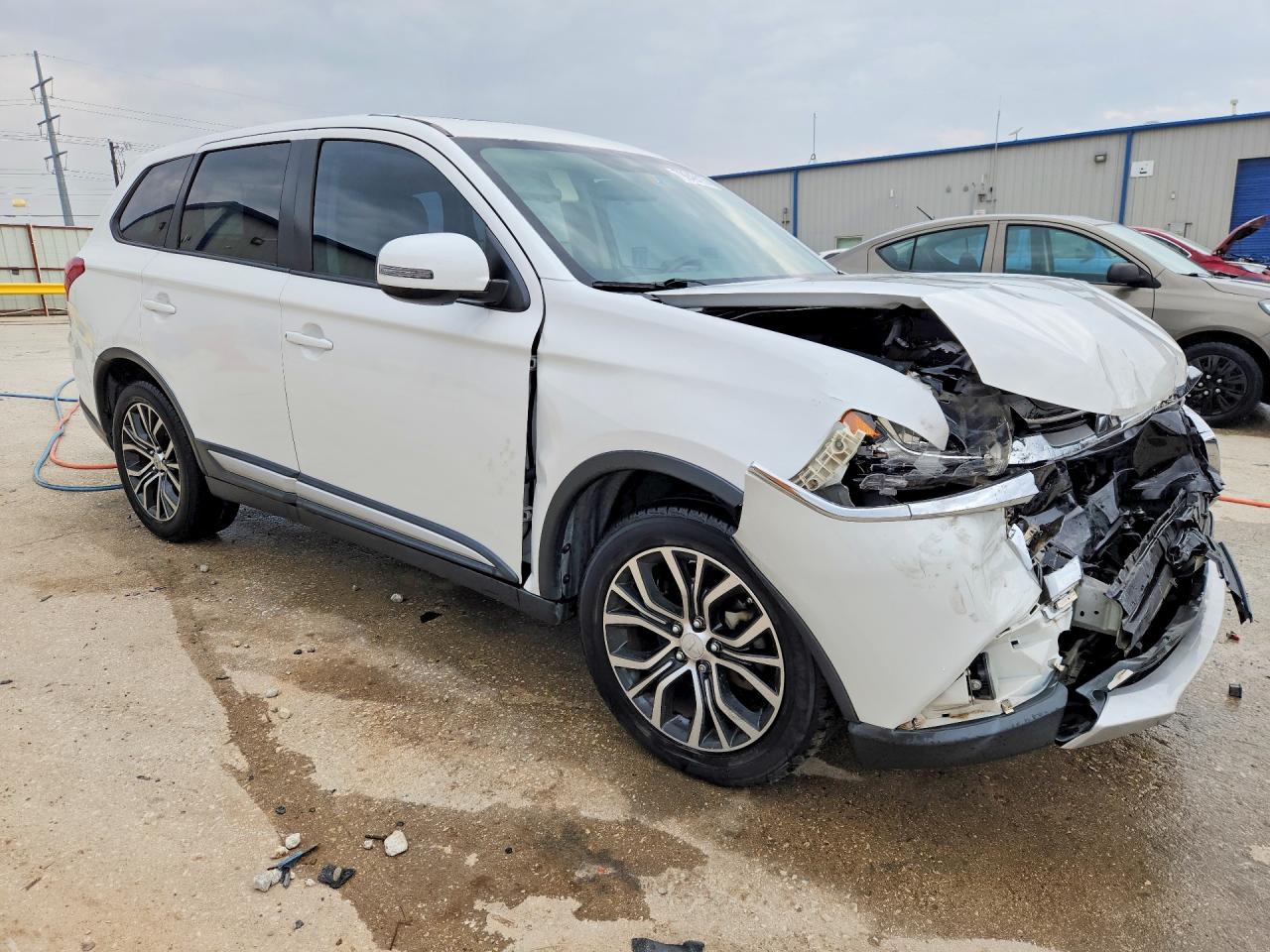 2017 MITSUBISHI OUTLANDER SE photo 4