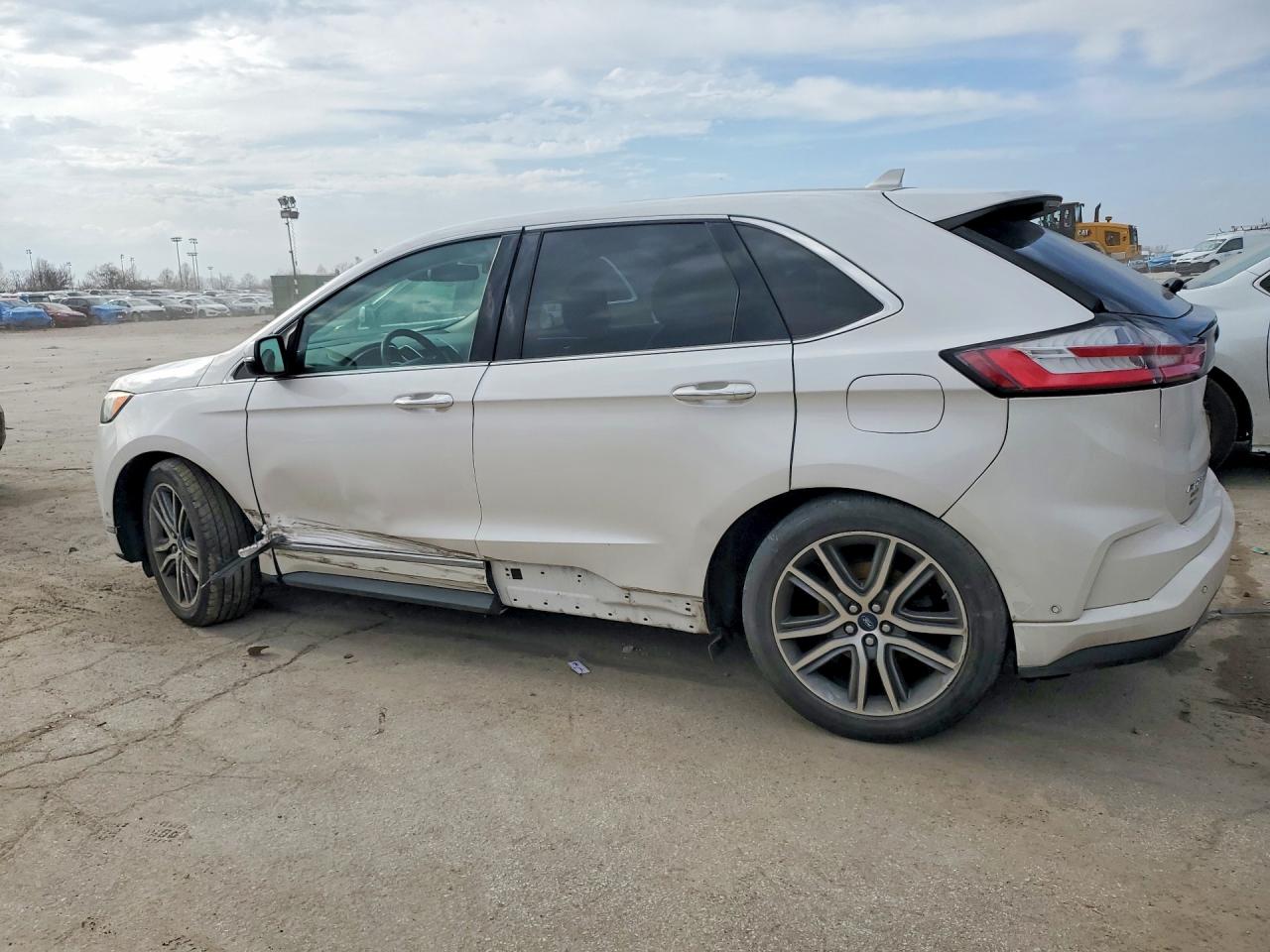 2019 FORD EDGE TITANIUM photo 3