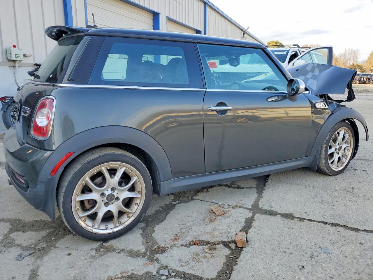 2011 MINI COOPER S photo 5