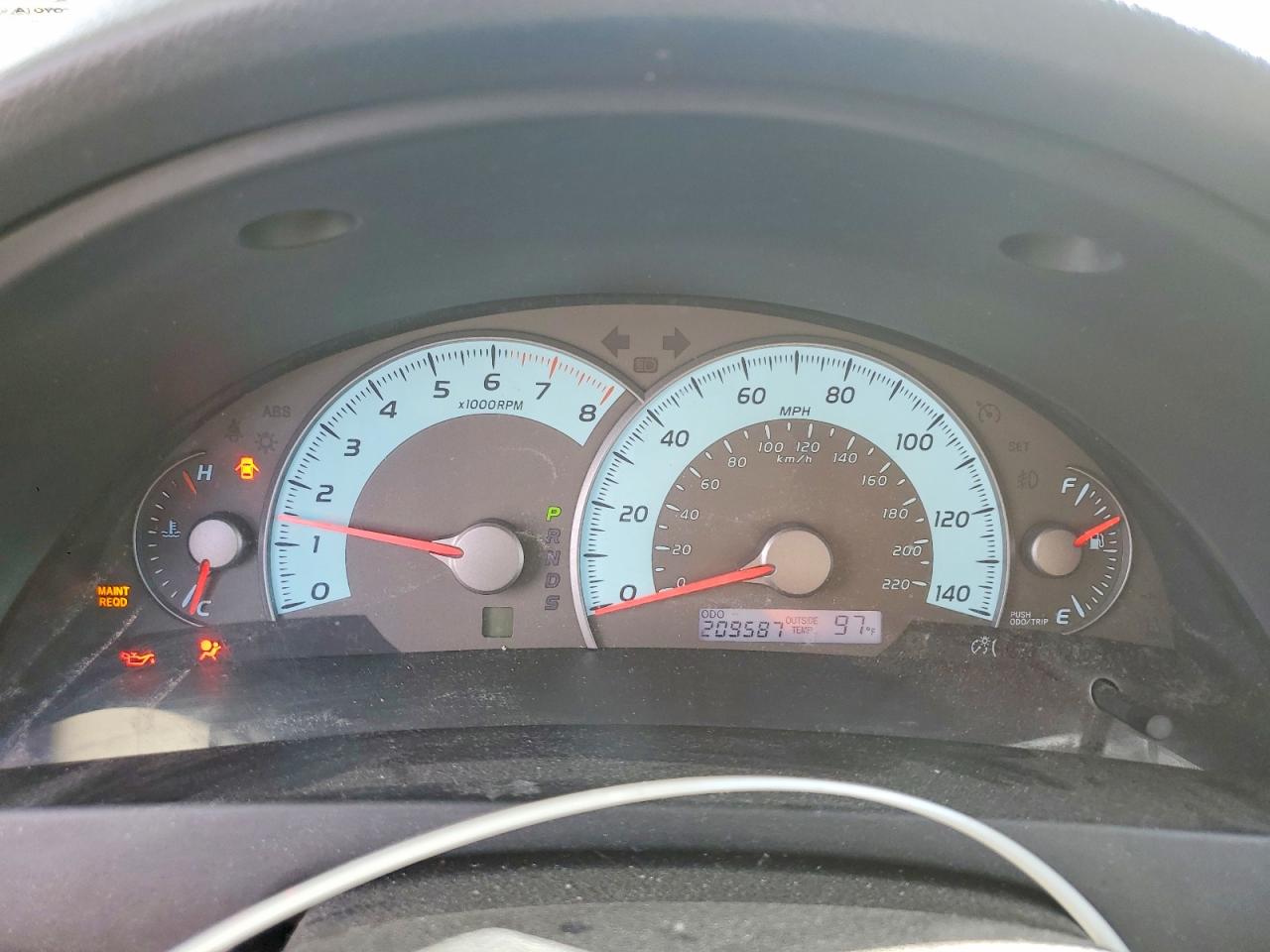 2011 TOYOTA CAMRY SE photo 9