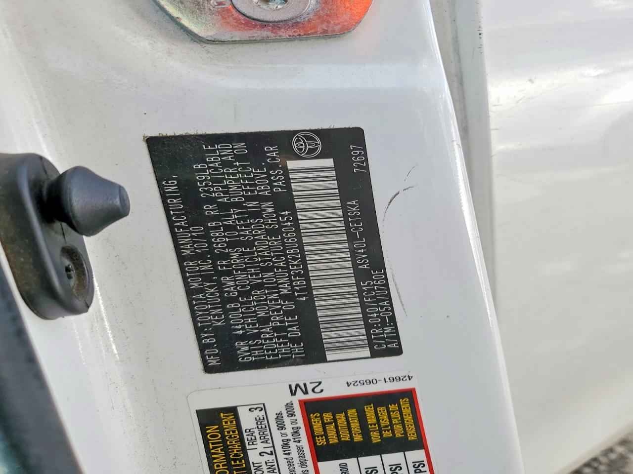 2011 TOYOTA CAMRY SE photo 13