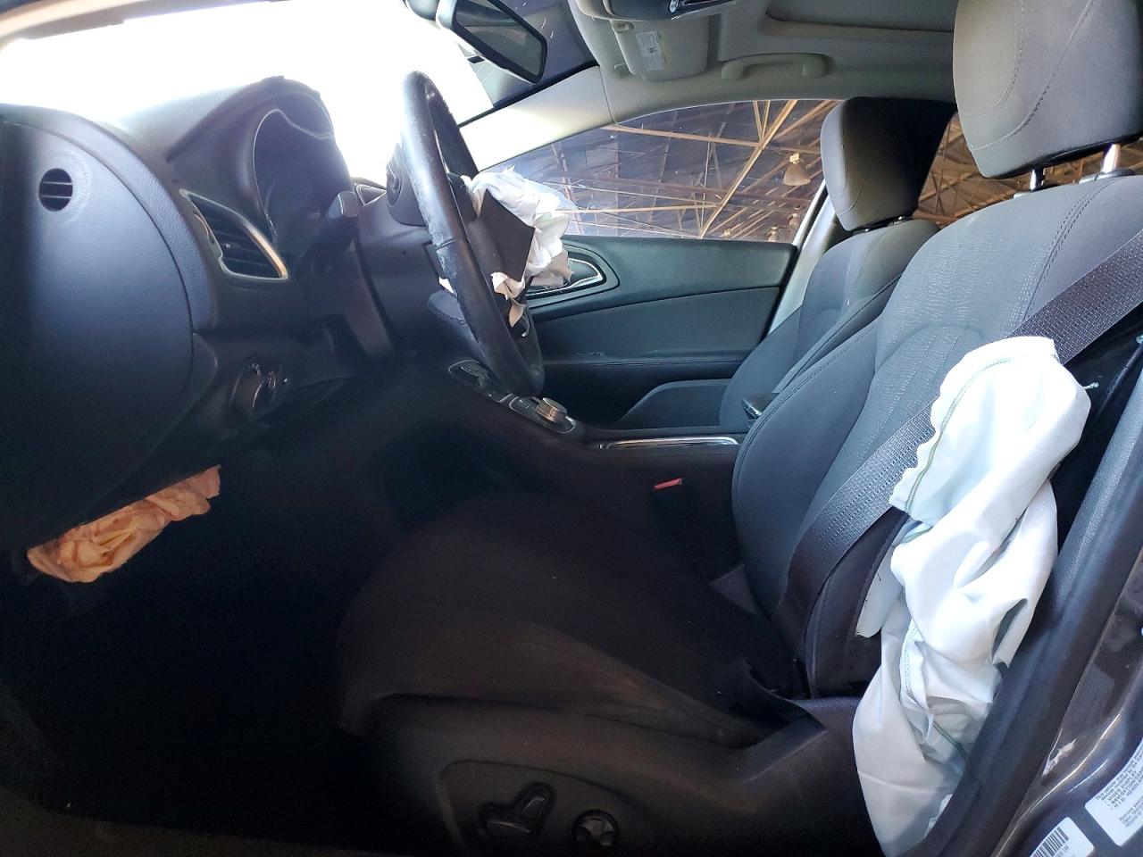 2015 CHRYSLER 200 LIMITED photo 7