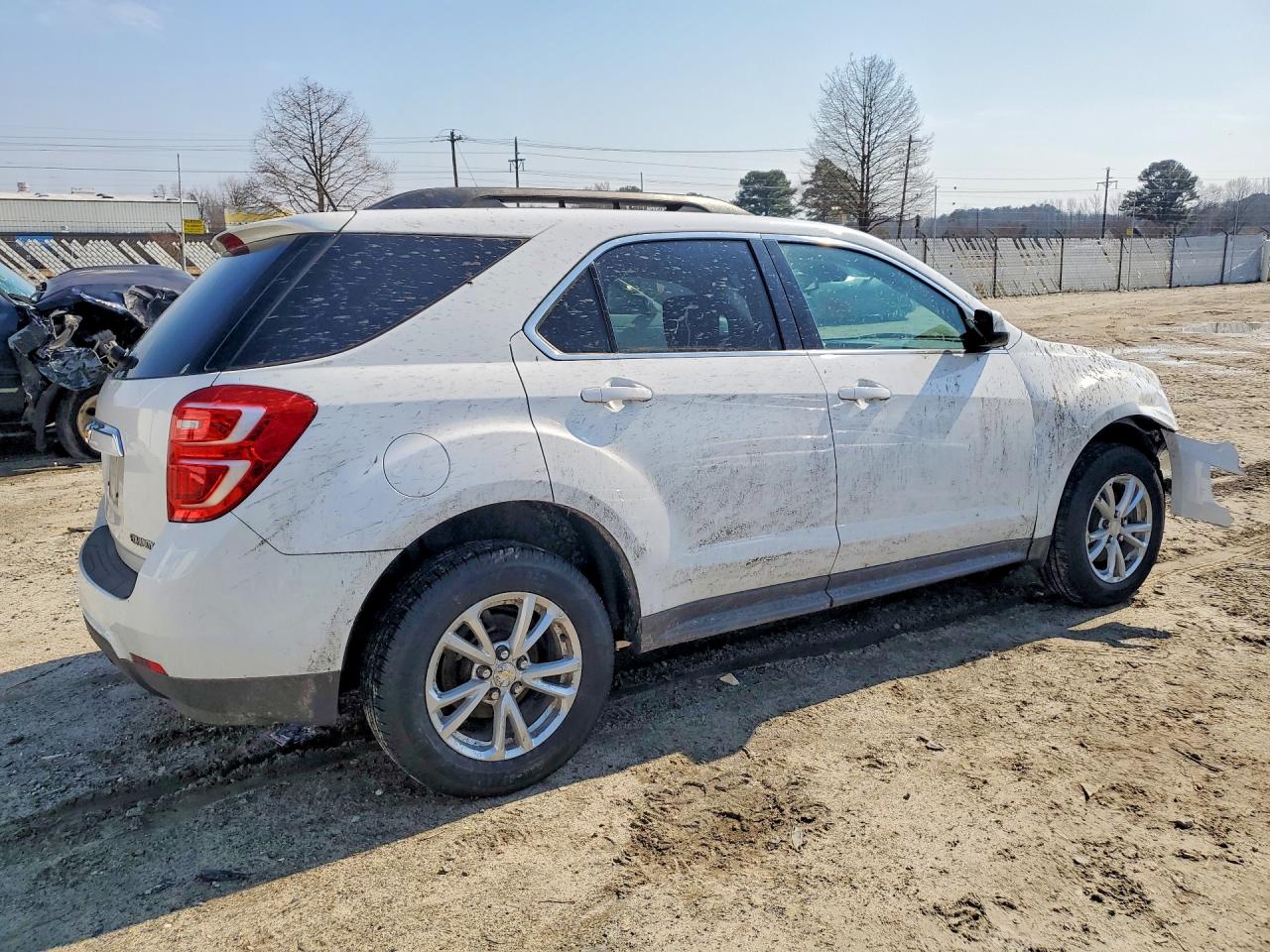 2016 CHEVROLET EQUINOX LT photo 5